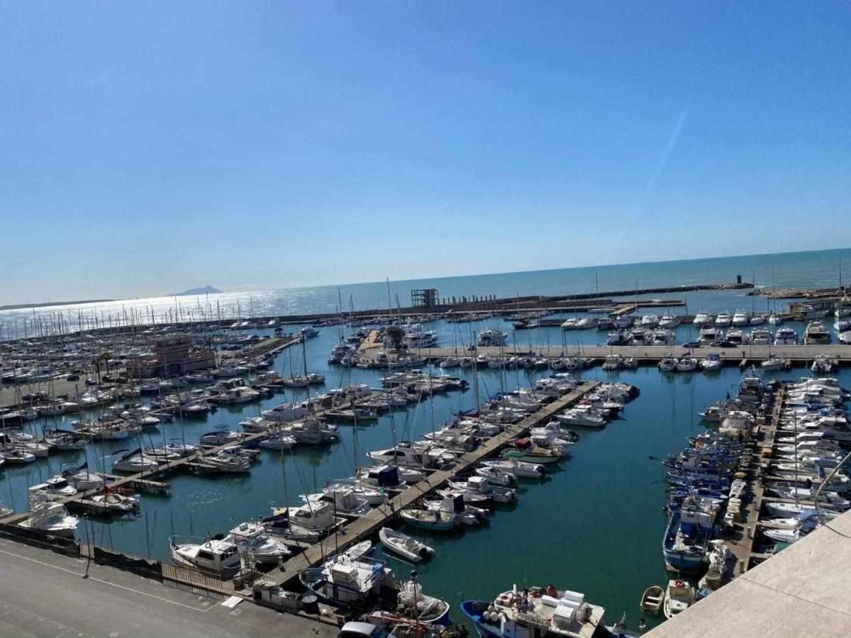 Attico Medieval Sea View Nettuno Leilighet Eksteriør bilde